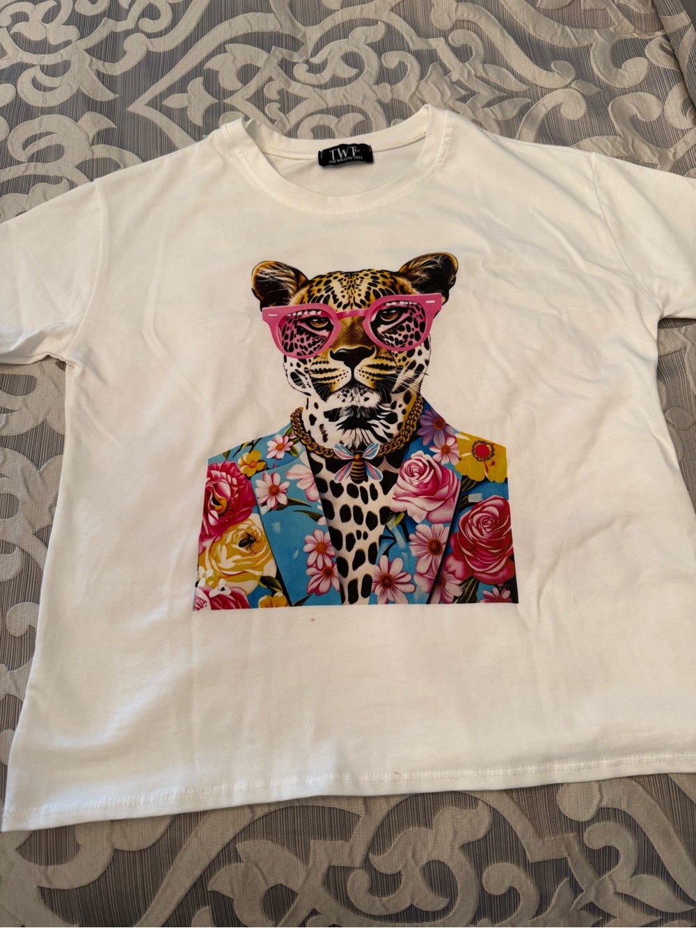 Women’s White Graphic Leopard Tee with Pink Sunglasses